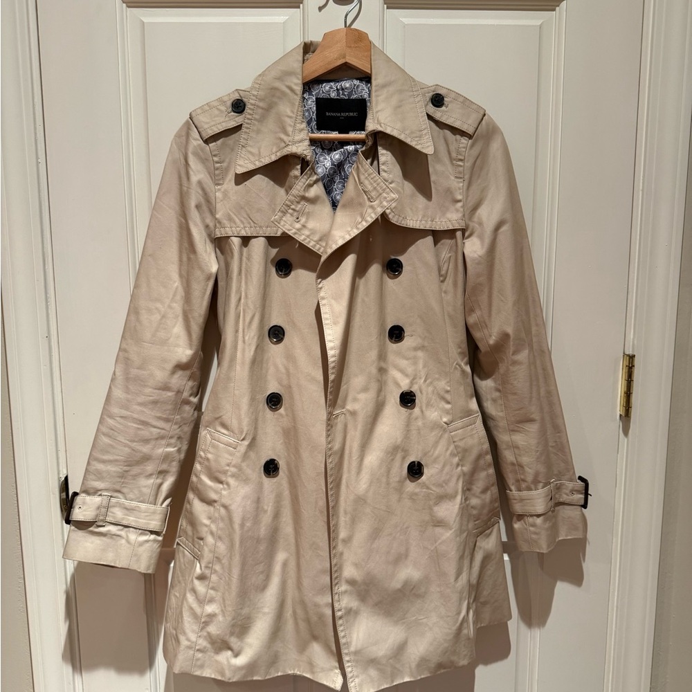 Banana Republic Classic Tan Trench Coat